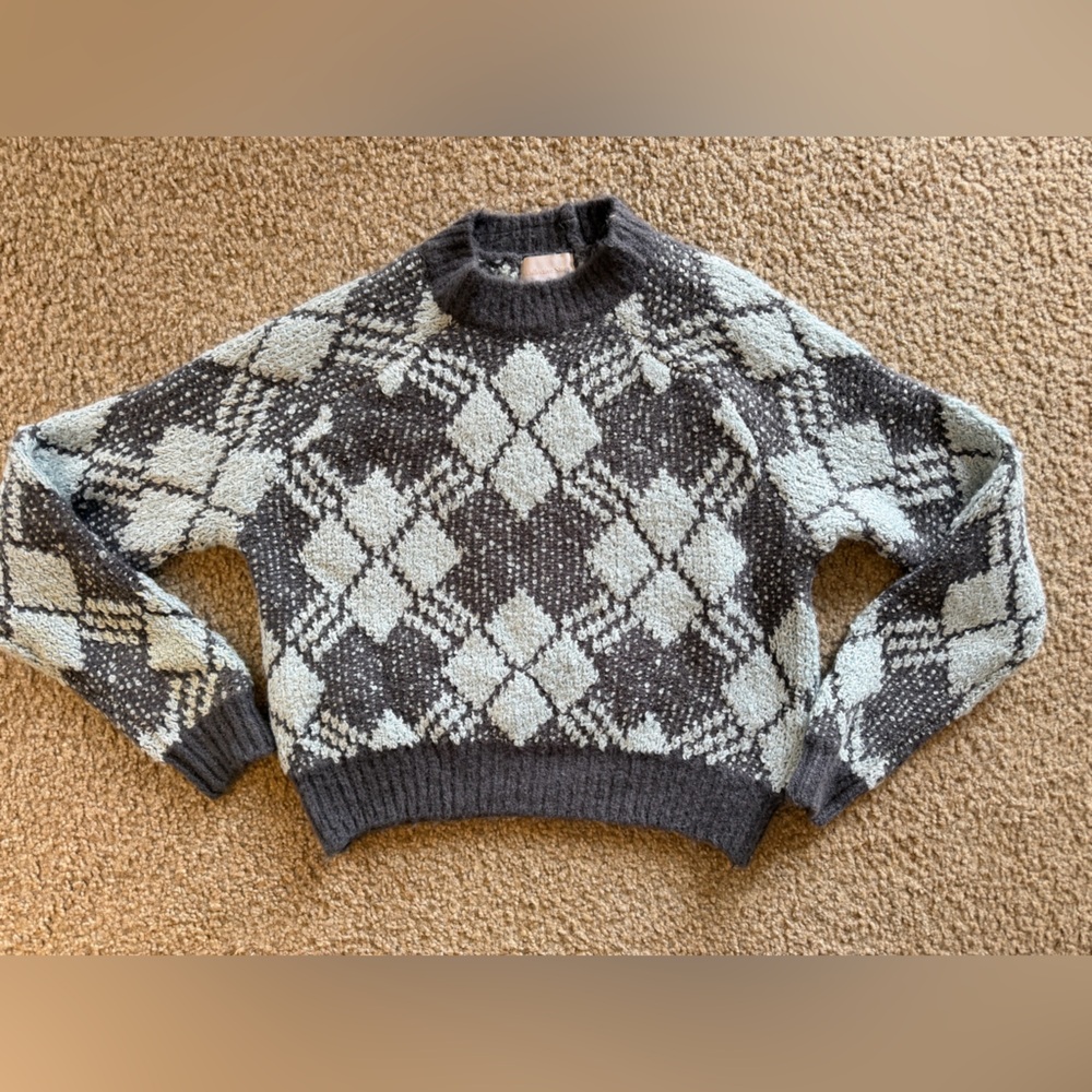 Chic Argyle Women's Sweater in Light blue and grey